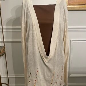 Elegant Cream V-Neck Sweater